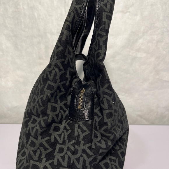 Vintage Black DKNY Bag - Picture 5 of 12